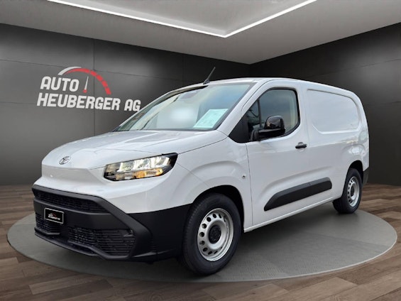 First vehicle image First vehicle image