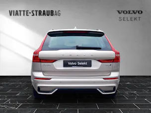 VOLVO XC60 2.0 B5 MH Plus Dark AWD
