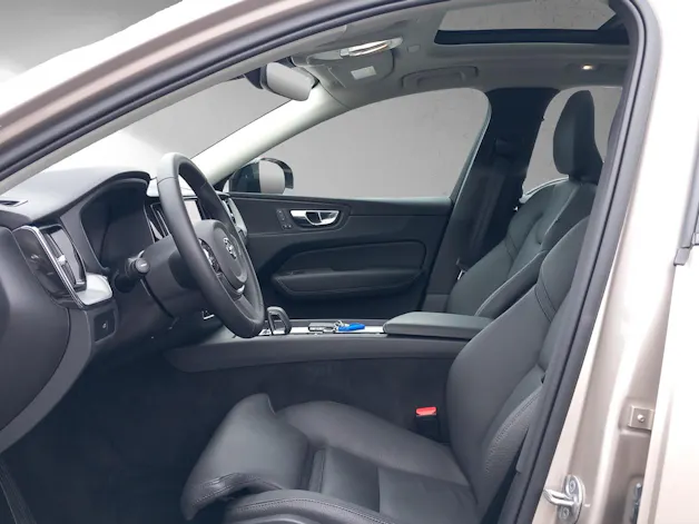 Volvo XC60 2.0 B5 MH Plus Dark AWD