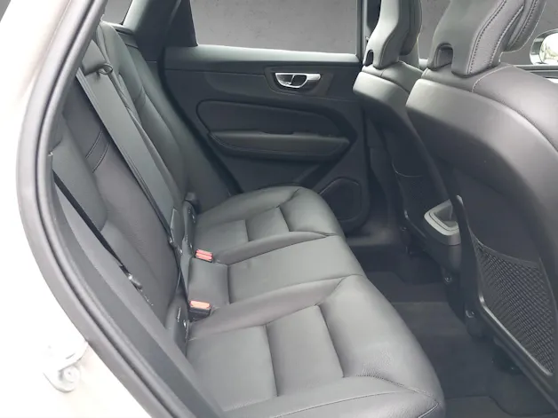 Volvo XC60 2.0 B5 MH Plus Dark AWD
