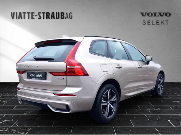 Volvo XC60 2.0 B5 MH Plus Dark AWD