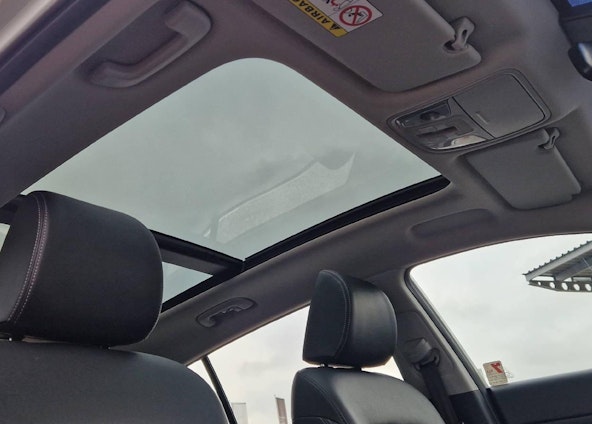 Vehicle image 13 Vehicle image 13