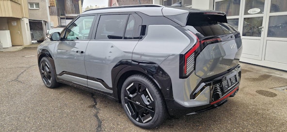 Vehicle image 10 Vehicle image 10