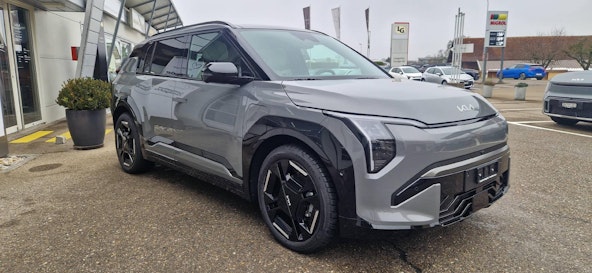 Vehicle image 14 Vehicle image 14