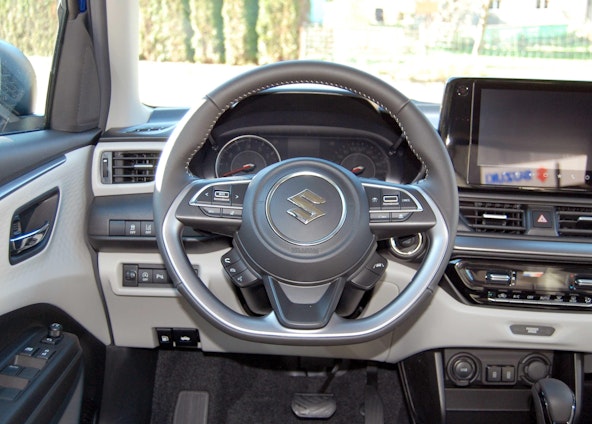 Fahrzeugbild 10 Fahrzeugbild 10