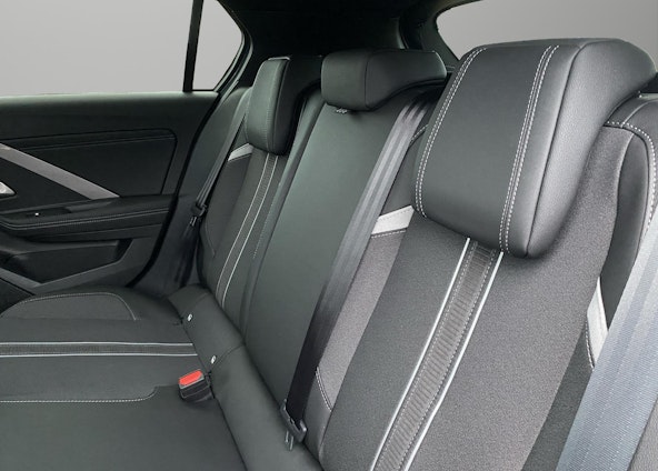 Vehicle image 6 Vehicle image 6