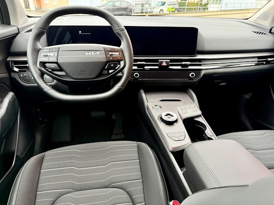 Vehicle image 2 Vehicle image 2