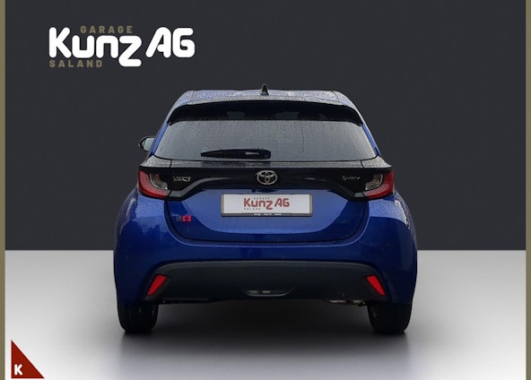 Vehicle image 4 Vehicle image 4