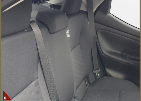 Vehicle image 18 Vehicle image 18