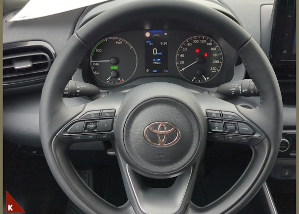 Vehicle image 9 Vehicle image 9