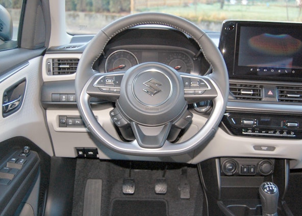 immagine del veicolo 10 immagine del veicolo 10