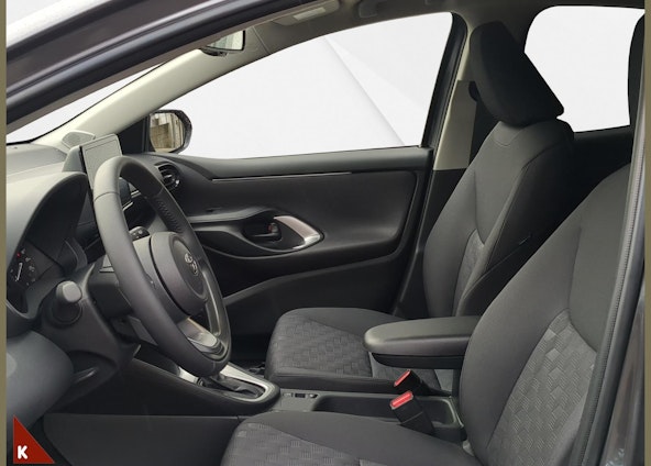 Vehicle image 8 Vehicle image 8