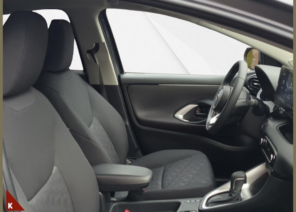 Vehicle image 17 Vehicle image 17