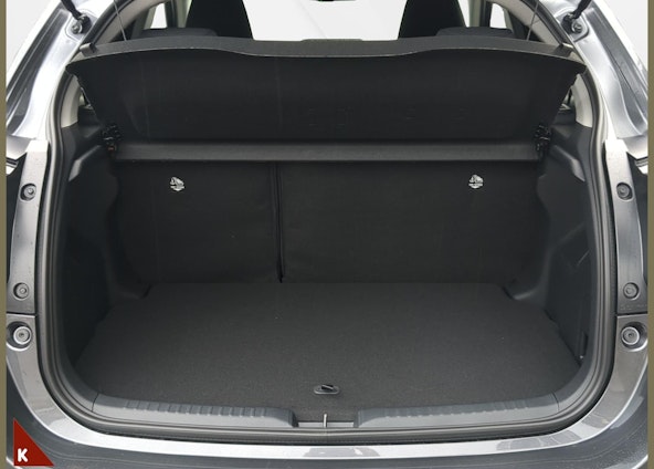 Vehicle image 19 Vehicle image 19