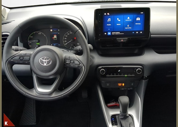 Vehicle image 13 Vehicle image 13