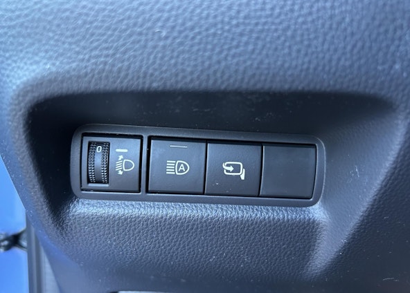 Vehicle image 15 Vehicle image 15