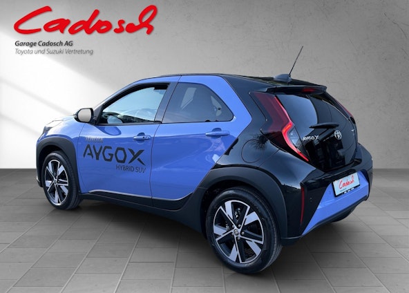 Vehicle image 3 Vehicle image 3