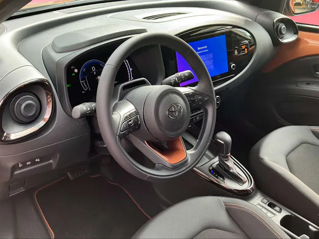 Toyota Aygo X 1.5 VVT-i HSD Style