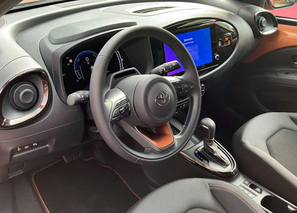 immagine del veicolo 5 immagine del veicolo 5