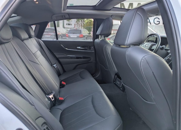 Vehicle image 9 Vehicle image 9