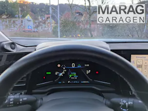 Toyota Mirai Fuel Cell Platinum