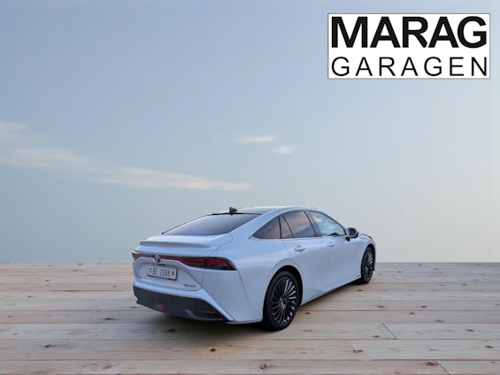 First vehicle image First vehicle image