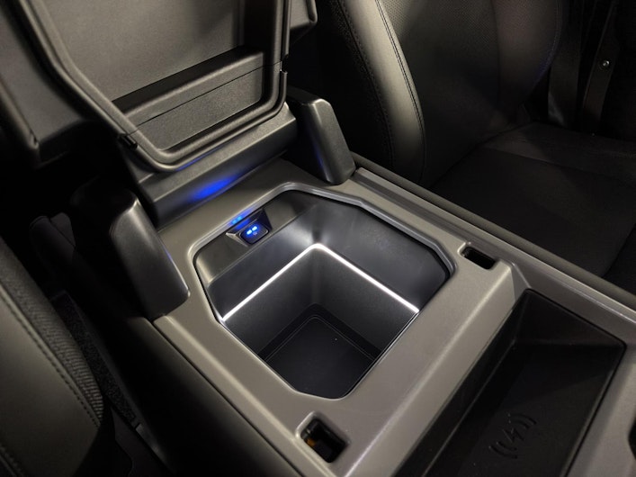 Vehicle image LAND ROVER DEFENDER