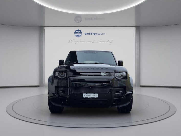 Vehicle image LAND ROVER DEFENDER