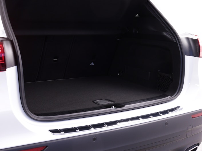 Vehicle image MERCEDES-BENZ GLA 200