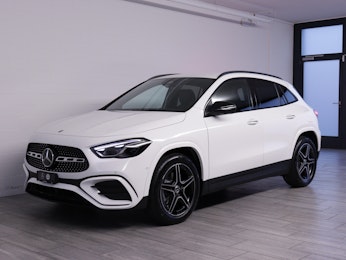 Vehicle image MERCEDES-BENZ GLA 200 Night Star AMG Line
