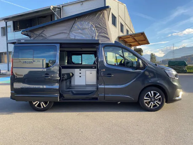 Renault Trafic Spacenomad iconic Blue dCi 170 EDC