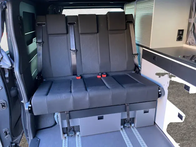 Renault Trafic Spacenomad iconic Blue dCi 170 EDC