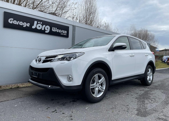 First vehicle image First vehicle image