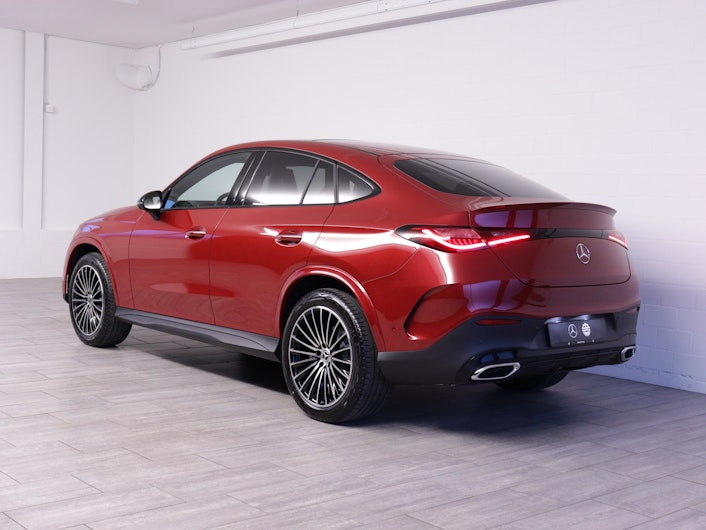 Vehicle image MERCEDES-BENZ GLC 220