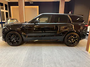 Land Rover Range Rover Sport 3.0 TD6 350 First Edition