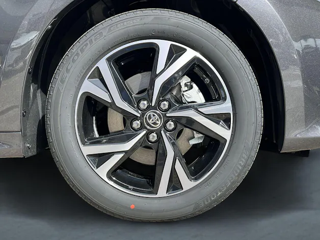 Toyota Yaris 1.5 VVT-i HSD Trend
