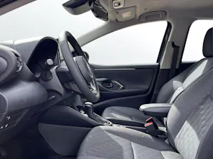 Toyota Yaris 1.5 VVT-i HSD Trend