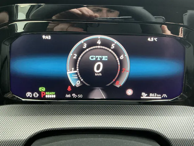 VW Golf GTE 1.5 TSI eHYBRID 272PS GTE *** CRYSTAL ICE BLUE & 140KM ELEKTRISCHE REICHWEITE ***