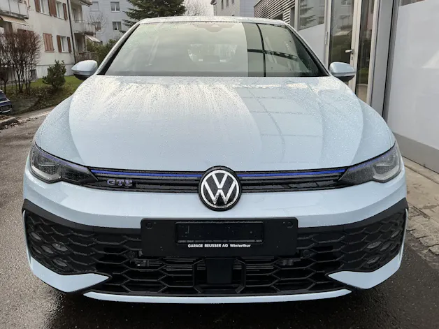 VW Golf GTE 1.5 TSI eHYBRID 272PS GTE *** CRYSTAL ICE BLUE & 140KM ELEKTRISCHE REICHWEITE ***
