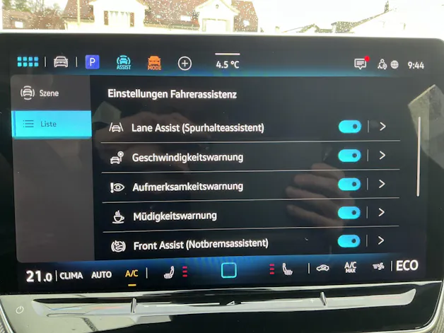 VW Golf GTE 1.5 TSI eHYBRID 272PS GTE *** CRYSTAL ICE BLUE & 140KM ELEKTRISCHE REICHWEITE ***
