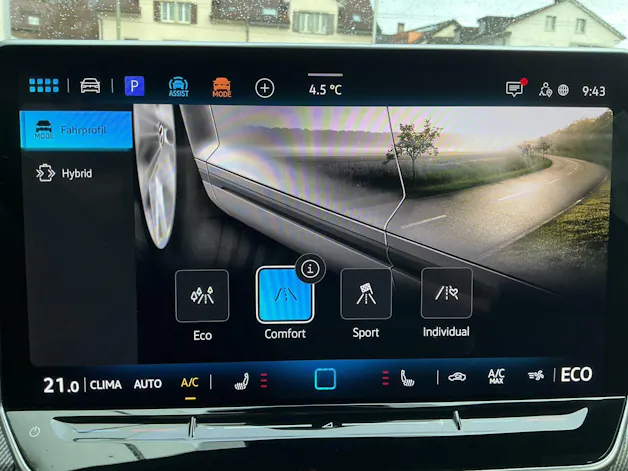 VW Golf GTE 1.5 TSI eHYBRID 272PS GTE *** CRYSTAL ICE BLUE & 140KM ELEKTRISCHE REICHWEITE ***