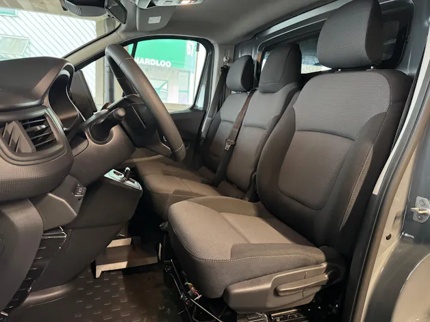 Renault Trafic Kastenwagen Advance KW L1H1 2.0 Blue dCi 150 EAG9 E Ntzl.
