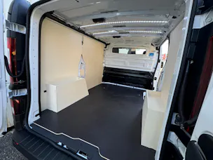 Renault Trafic Kastenwagen Advance KW L1H1 2.0 Blue dCi 150 EAG9 E Ntzl.