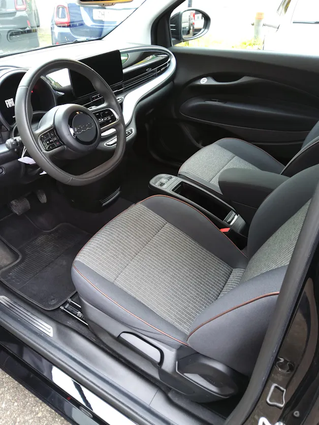 Fiat 500 Cabrio electric 87 kW Icon