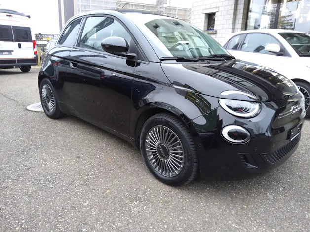 Fiat 500 Cabrio electric 87 kW Icon
