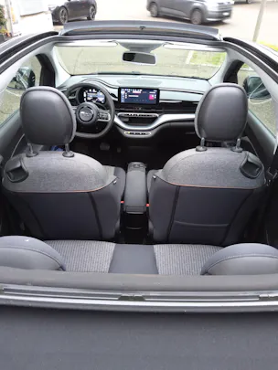 Fiat 500 Cabrio electric 87 kW Icon