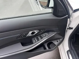 BMW 320d xDrive 48V Touring Steptronic M Sport