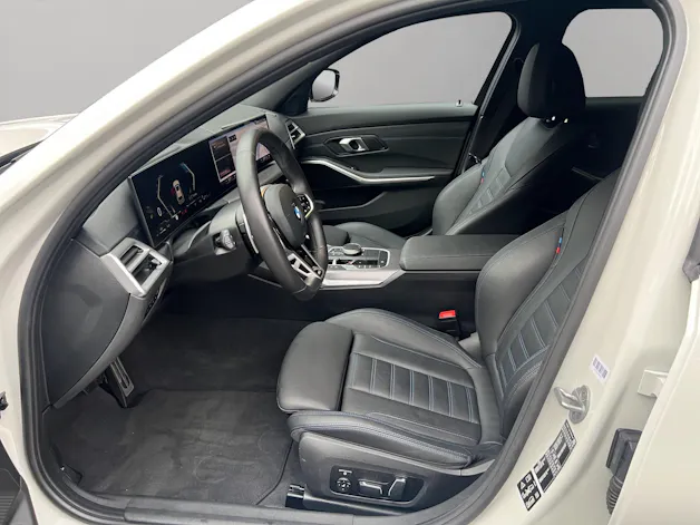 BMW 320d xDrive 48V Touring Steptronic M Sport