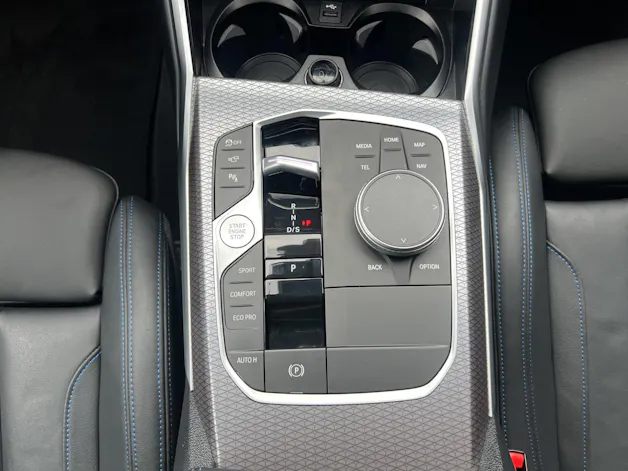 BMW 320d xDrive 48V Touring Steptronic M Sport
