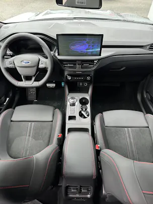 Ford Kuga 2.5 Hybrid ST-Line X 4x4 FHEV